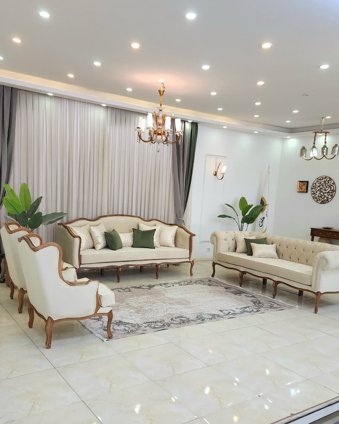 مبل فرانسوی کلاسیک